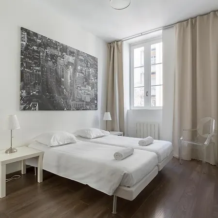 Le Jacquard Garage Centre Pour 2 A 8 Pers * Lyon